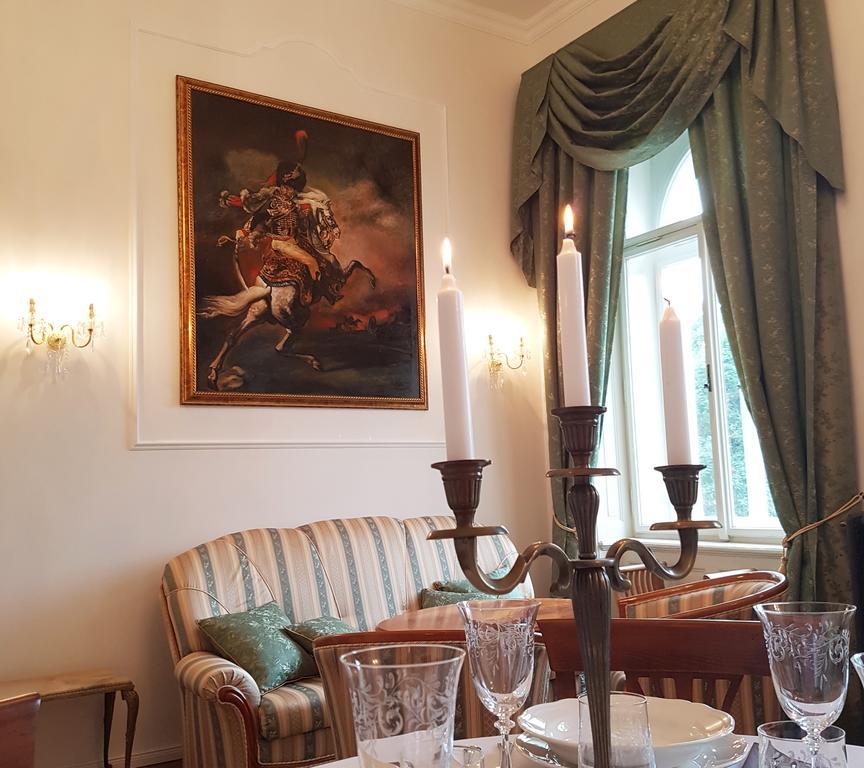 Apartment Charles Prag