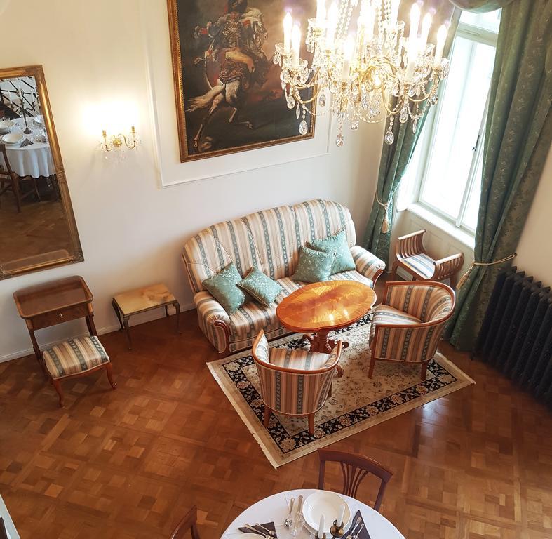 Charles Apartment Prag